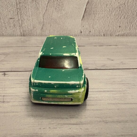 Hot Wheels Scion xB Car 2" Colour Shifter Diecast Mattel (SKU: 182TO) - Picture 4 of 7